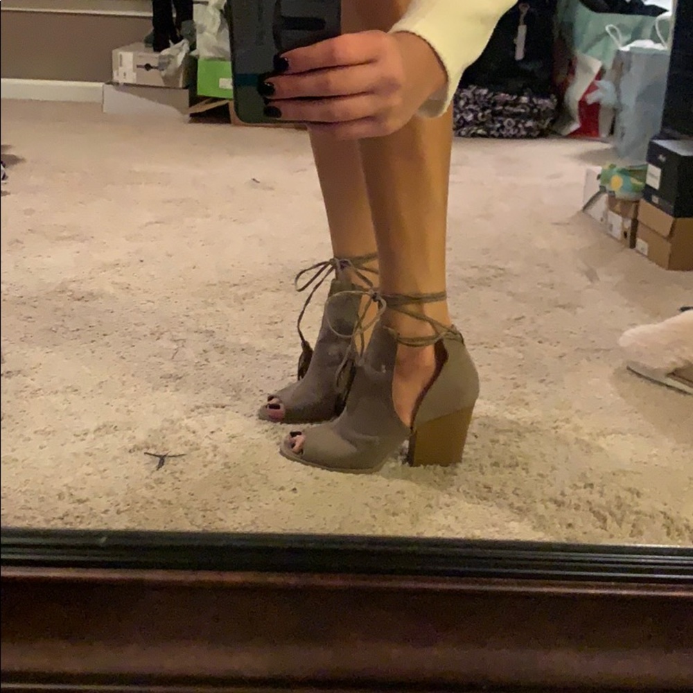Tie up booties